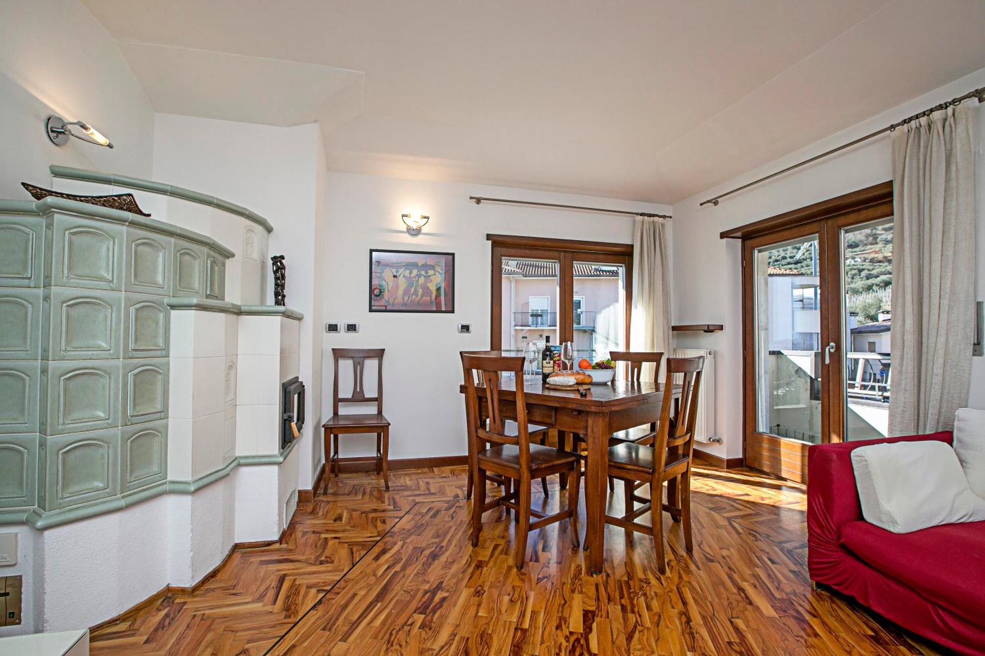Paulie Apartment - Happy Rentals Riva del Garda Luaran gambar